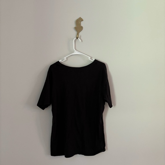 junk food i’m a mom what’s your superpower? tee - Picture 3 of 6